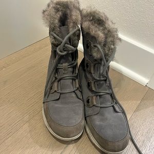 Sorel women size 8.5 used